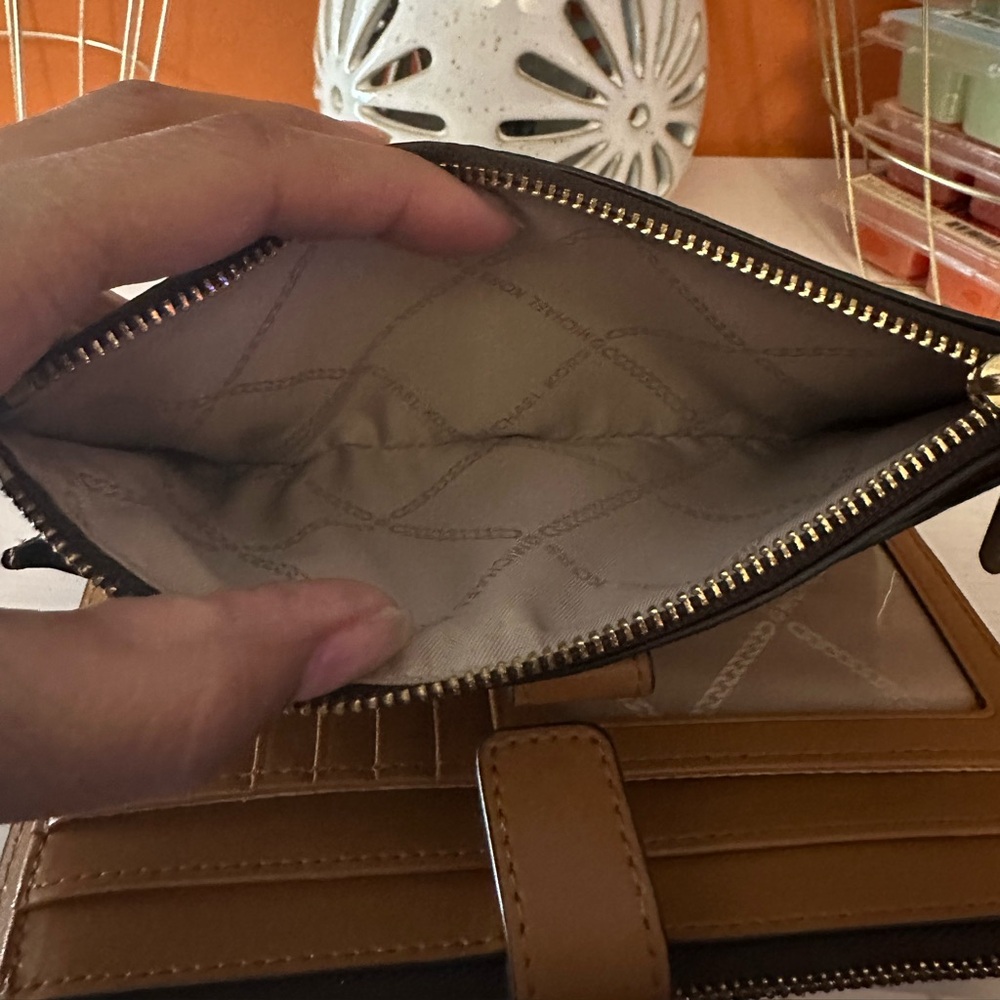 Michael Kors Brown MK Logo Zip Wallet - Picture 9 of 13